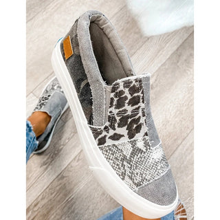 Women Canvas Shoes Fashion Snake Printed Luxury Flats Shoes alodia store