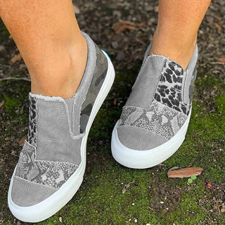 Women Canvas Shoes Fashion Snake Printed Luxury Flats Shoes alodia store
