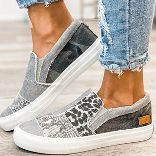 Women Canvas Shoes Fashion Snake Printed Luxury Flats Shoes alodia store