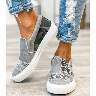 Women Canvas Shoes Fashion Snake Printed Luxury Flats Shoes alodia store