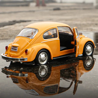 1:36 Mini Car 1967 VOLKSWAGEN Beetle Classic Alloy Car Model Diecasts Metal Toy Car Model Simulation Miniature Scale F346 Alodia Store
