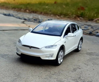 1:32 Tesla Model-X Alloy Car Diecast Sound And Light Pull Back Model Toy Vehicle Metal Car Simulation Alodia Store