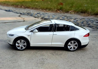 1:32 Tesla Model-X Alloy Car Diecast Sound And Light Pull Back Model Toy Vehicle Metal Car Simulation Alodia Store