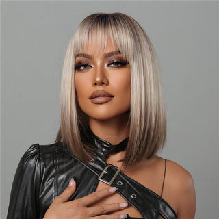 Pelucas sintéticas cortas y rectas para mujeres, cabello falso resistente al calor, Rubio a marrón, Ombre, Bob con flequillo, fiesta de Cosplay diaria ALODIA STORE